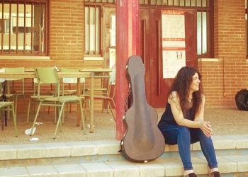 «En el escenario se verá música en directo, baile y mucho color»