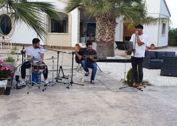 «Estamos grabando nuestro primer single y videoclip, que se llama ‘Volando Voy’»