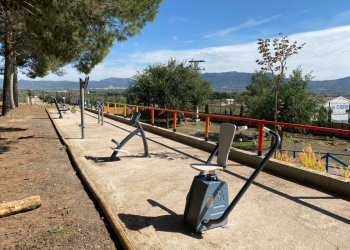 Villena instala juegos biosaludables en el Polideportivo Municipal
