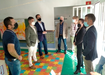 El director general de infraestructuras educativas visita las obras de los colegios de L’Olla, Les Rotes y Blanquinal