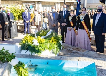 Benidorm rinde homenaje a sus difuntos