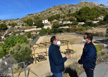 Petrer finaliza la ampliación de los huertos ecológicos de Ferrusa y ya cuenta con 31 parcelas