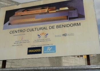 La falta mundial de microhips retrasa la entrega a la ciudad del Centro Cultural