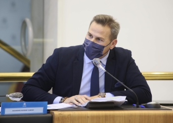 La Diputación destina 433.000 a la instalación de luminarias solares en vías y caminos de 67 municipios