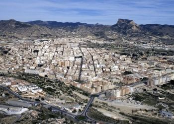 El empleo sigue al alza en la industria del calzado y marroquinería de Elda