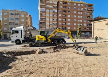 Elda inicia la construcción de un aparcamiento público con paseo peatonal y zonas verdes