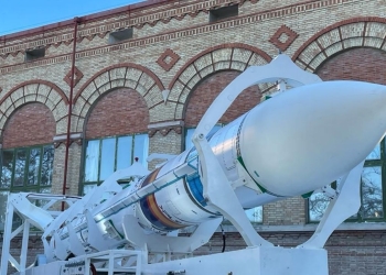 La ilicitana PLD Space exhibe el primer cohete espacial español