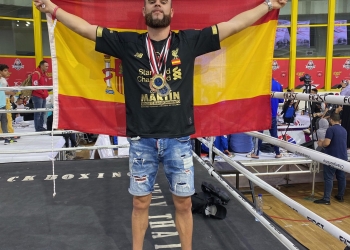 Dos jóvenes de la comarca brillan sobre el ring en el mundial de Kick Boxing