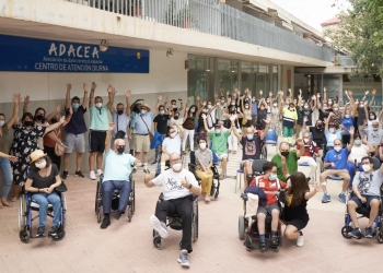 Adacea presenta su calendario fotográfico 2022