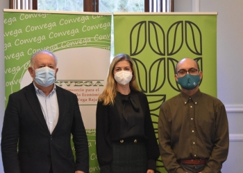 Convega y la Escuela de Arte de Orihuela estrechan lazos para ensalzar la imagen e identidad de la comarca