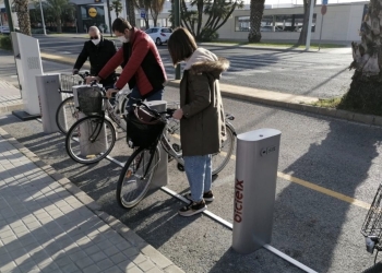 Elche pone en funcionamiento en la Ciudad Deportiva la estación número 50 de Bicielx
