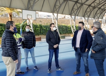 l’Alfàs remodela la superficie de juego de la pista multideporte cubierta