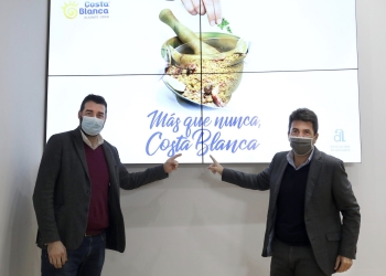 Mazón: «Vamos a desplegar la bandera arcoíris en la Costa Blanca»