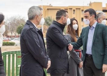 Pedro Sánchez visita la regeneración urbana del barrio de San Antón