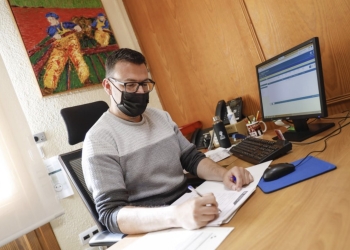 l’Alfàs prorroga la bonificación del 50% de la tasa por apertura de negocios