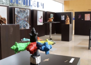 Benidorm expone la obra de jóvenes creadores en el Espai d’Art