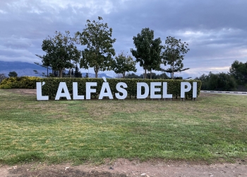 L’Alfàs acelera en la limpieza y poda de sus zonas públicas