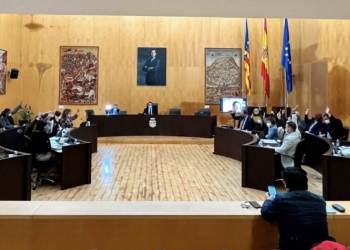 Benidorm aprueba su presupuesto para 2022 con el respaldo de PP y PSPV-PSOE