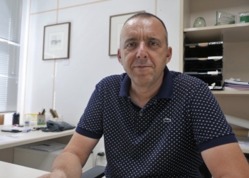 «Como candidato aporto normalidad y un perfil tranquilo»