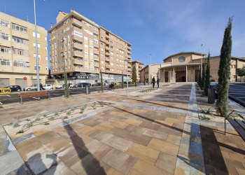 Elda abre el nuevo aparcamiento frente a la iglesia de San Pascual