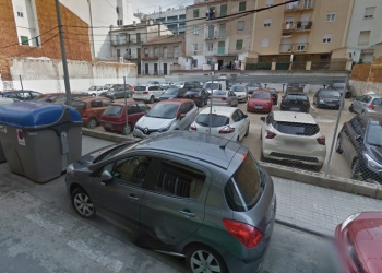 Alcoy trabaja para buscar dotar de una zona de aparcamientos públicos el Eixample