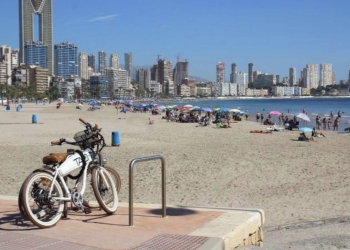 Benidorm solicitará la adhesión a la ‘Red Ciudades por una Movilidad con Bajas Emisiones’
