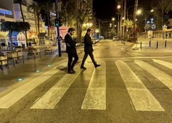Torrevieja, primera ciudad de Europa que instala un proyecto piloto de ayuda a los peatones