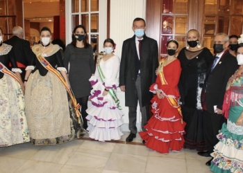 Elche celebra el Día de Andalucía con una multitudinaria gala en el Gran Teatro