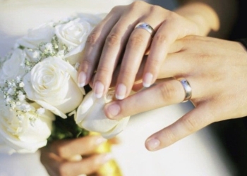 De dónde proviene la tradición de sellar un matriominio con anillos