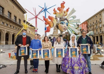 Alicante vuelve a plantar una hoguera durante las Convivencias de las Belleas en Zaragoza