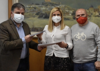 Petrer y el Consorcio de residuos CREA firman el convenio de cesión del ecoparque local para integrarlo en la red consorciada