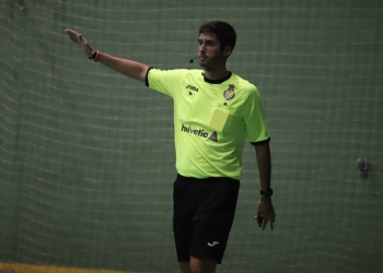 «Un árbitro no solo va al partido, lo trabaja con anterioridad»