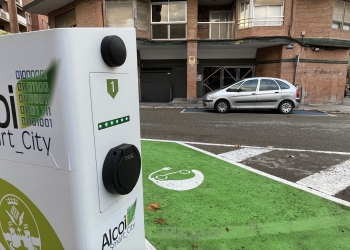 El número de coches eléctricos en Alcoy crece un 175,95% de 2019 a 2021
