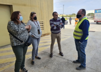 Torrevieja realiza un primer envío de 4.000 kilos de ayuda humanitaria para Ucrania