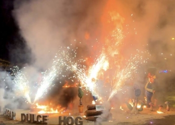 Se posponen los espectáculos pirotécnicos de las Fallas de Benidorm del sábado ante la previsión de lluvias