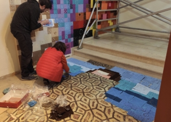 Crean una Mona Lisa con casi 20 kilómetros de lana en Petrer