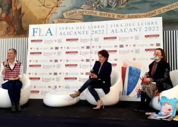 La literatura alicantina protagoniza el primer fin de semana de la Feria del Libro