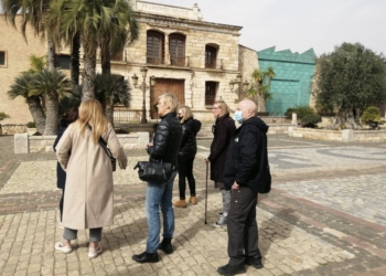 Periodistas nórdicos y checos especializados en turismo visitan Villena para conocer su oferta