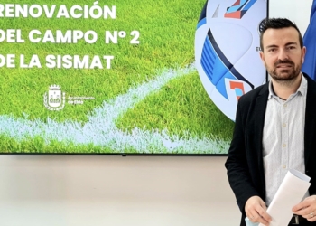 Elda renovará el césped artificial y el equipamiento del campo Francisco Gallardo