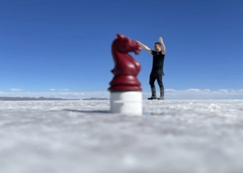 «Para jugar al ajedrez hay que estar en constante formación»