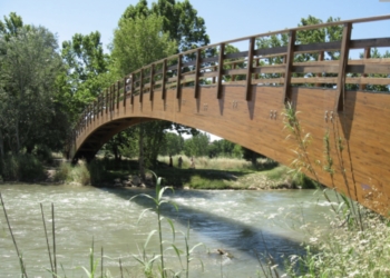La lengua verde y azul que va de Villamarchante hasta Valencia