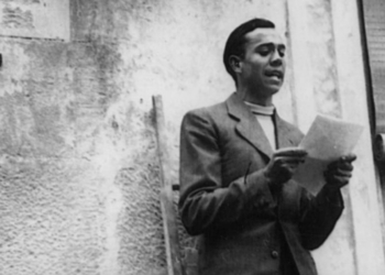 El poeta que cesó antes que el rayo