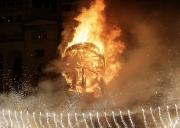 El folclore y las sensaciones, protagonistas de las fallas municipales de 2023