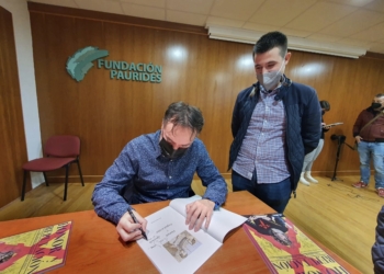 «A quien le guste las novelas del Capitán Alatriste disfrutará con la vida de Carlos Coloma»