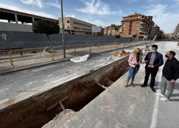 El Ayuntamiento de Petrer prevé reabrir al tráfico la avda. Reina Sofía la semana del 25 de abril