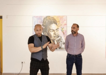 El artista Fredy Bustos presenta en la Casa de Cultura de l’Alfàs su nueva exposición ‘Imperfección Humana’