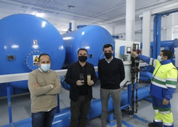 Agua cristalina pese a llegar casi en forma de barro a La Nucía