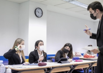 En lugar de levantar la voz, dialoga y refuerza tu argumento