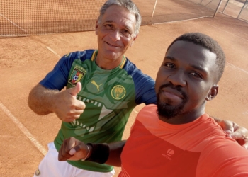 Lloyd Watat / Tenista