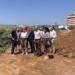 La diputada de Movilidad Sostenible visita las obras de la vía ciclopeatonal y la mota del río Vaca en Tavernes de la Valldigna
